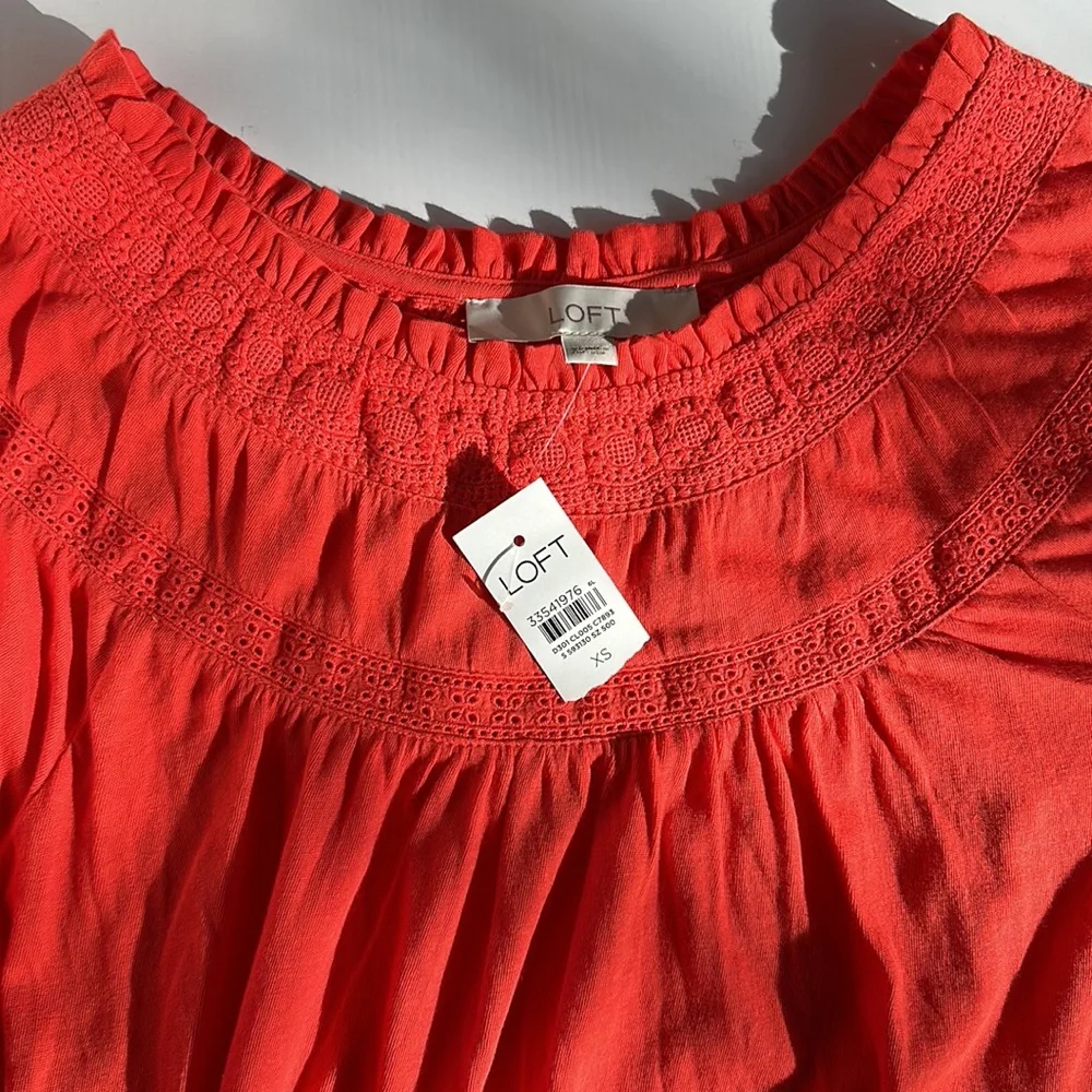 NWT! LOFT Lace Trim Peasant Top - Size XS - Roast Tomato
